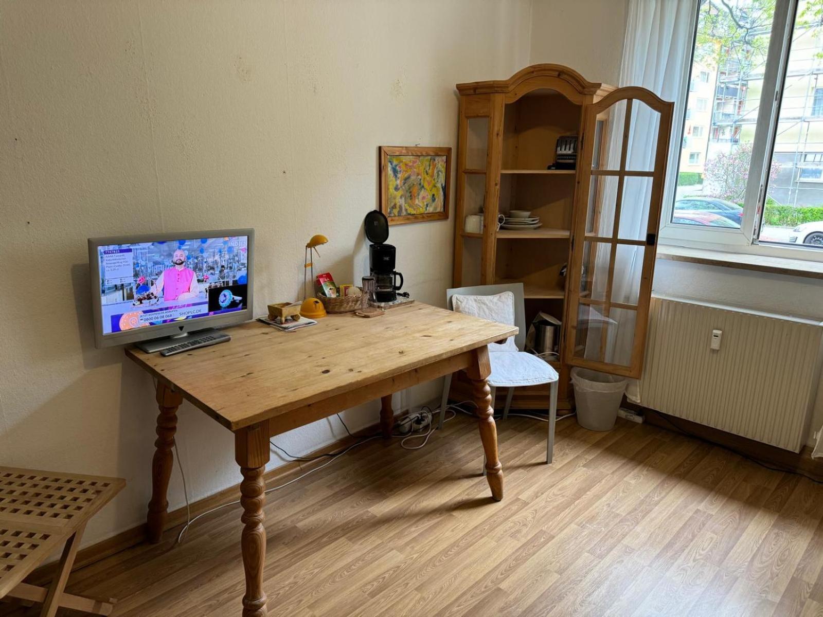Gemuetliches Komfortables Zimmer Fuer 1 Person Im Zentrum Munchen Bagian luar foto